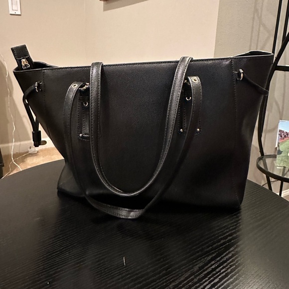 MICHAEL Michael Kors Leather Tote. - Picture 2 of 3